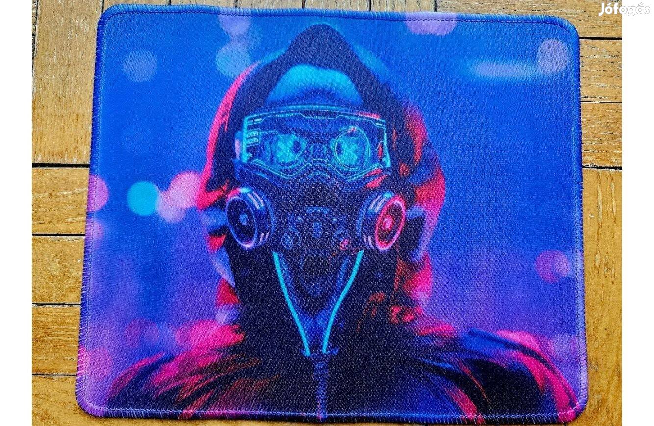 Cyberpunk face stílusú gamer egérpad eladó