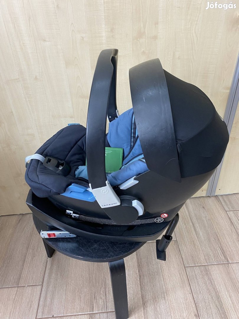 Cybex Aton 2  0-13kg gyerekülés + isofix talp