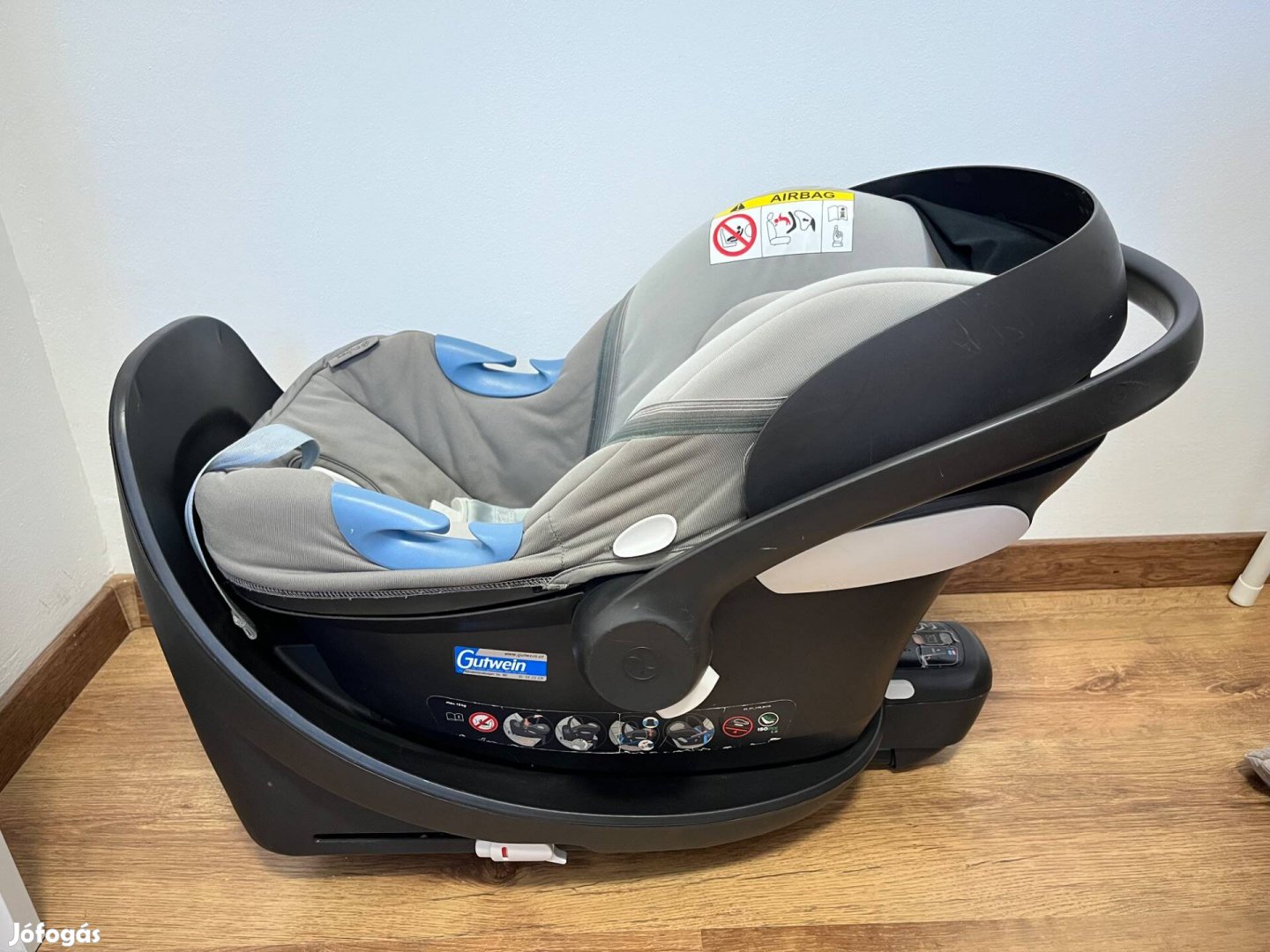 Cybex Aton M hordozó + Cybex Base M Isofix rögzítőtalp
