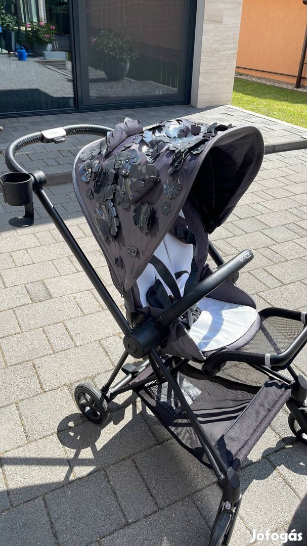 Cybex Mios babakocsi - matt fekete vázzal
