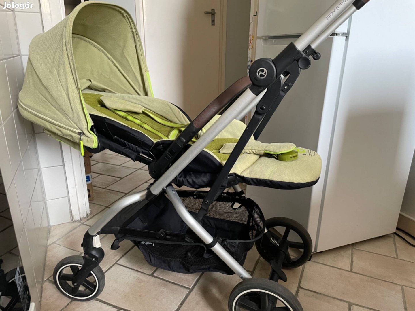 Cybex eezy s twist 2+ babakocsi