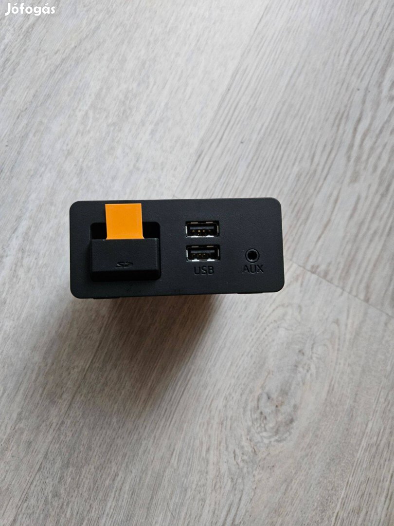 D09H669U0 USB Aljzat Mazda