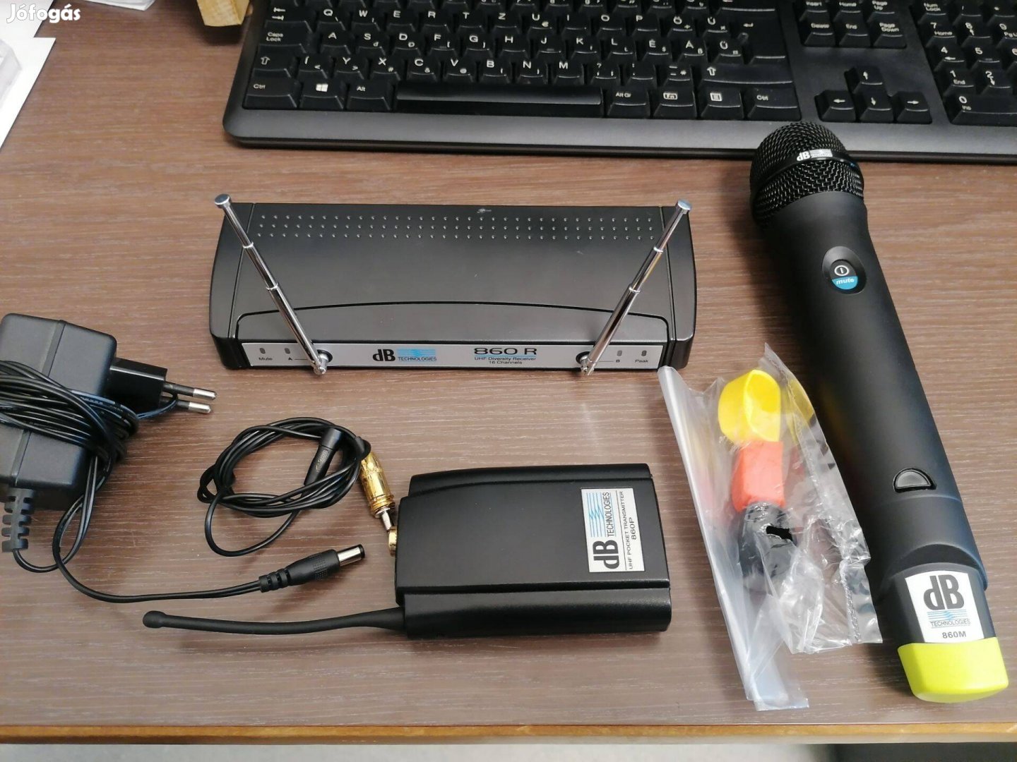 DB 860R vezeték nélküli mikrofon, mikroport és vevő,