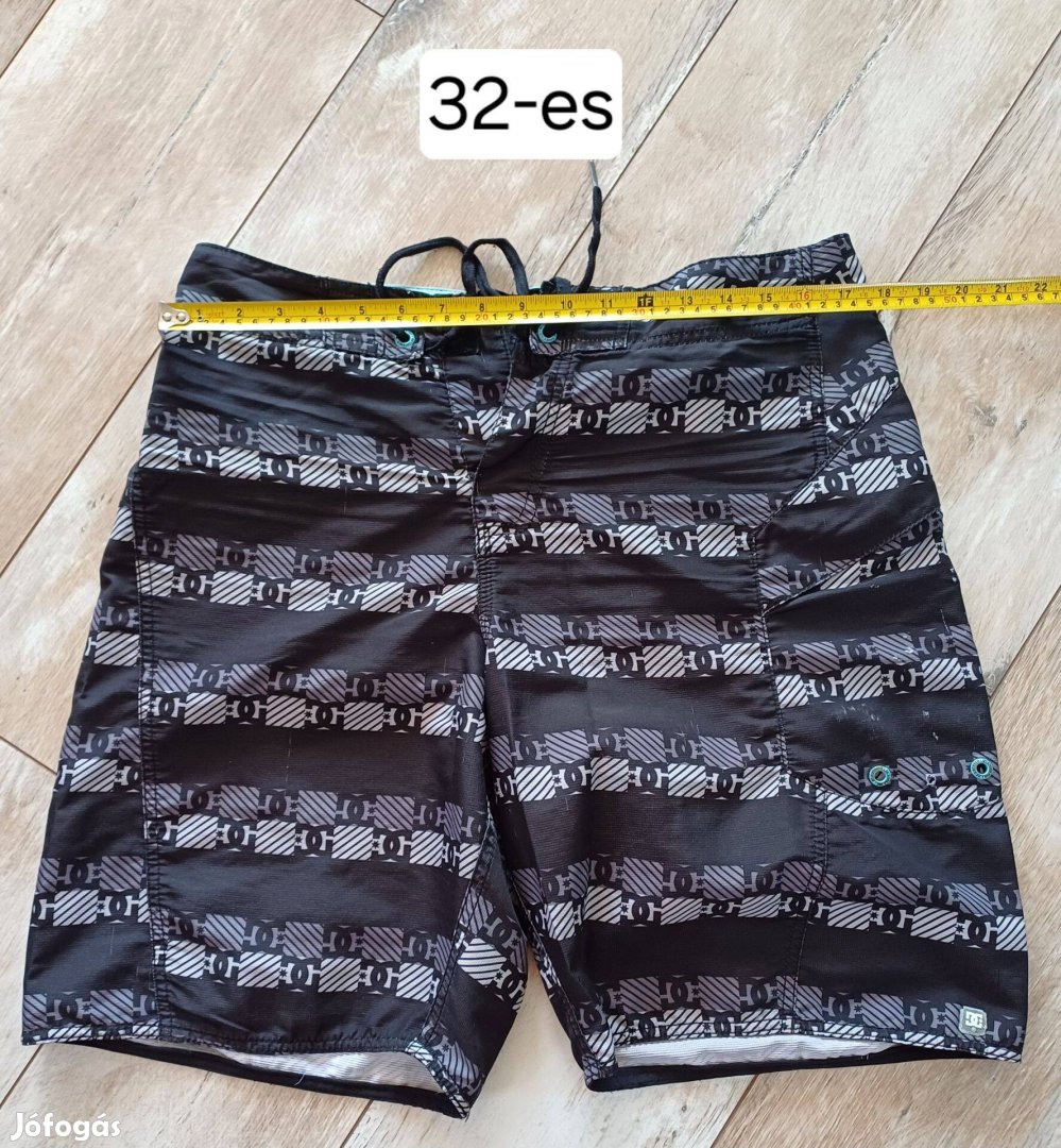 DC boardshort eladó