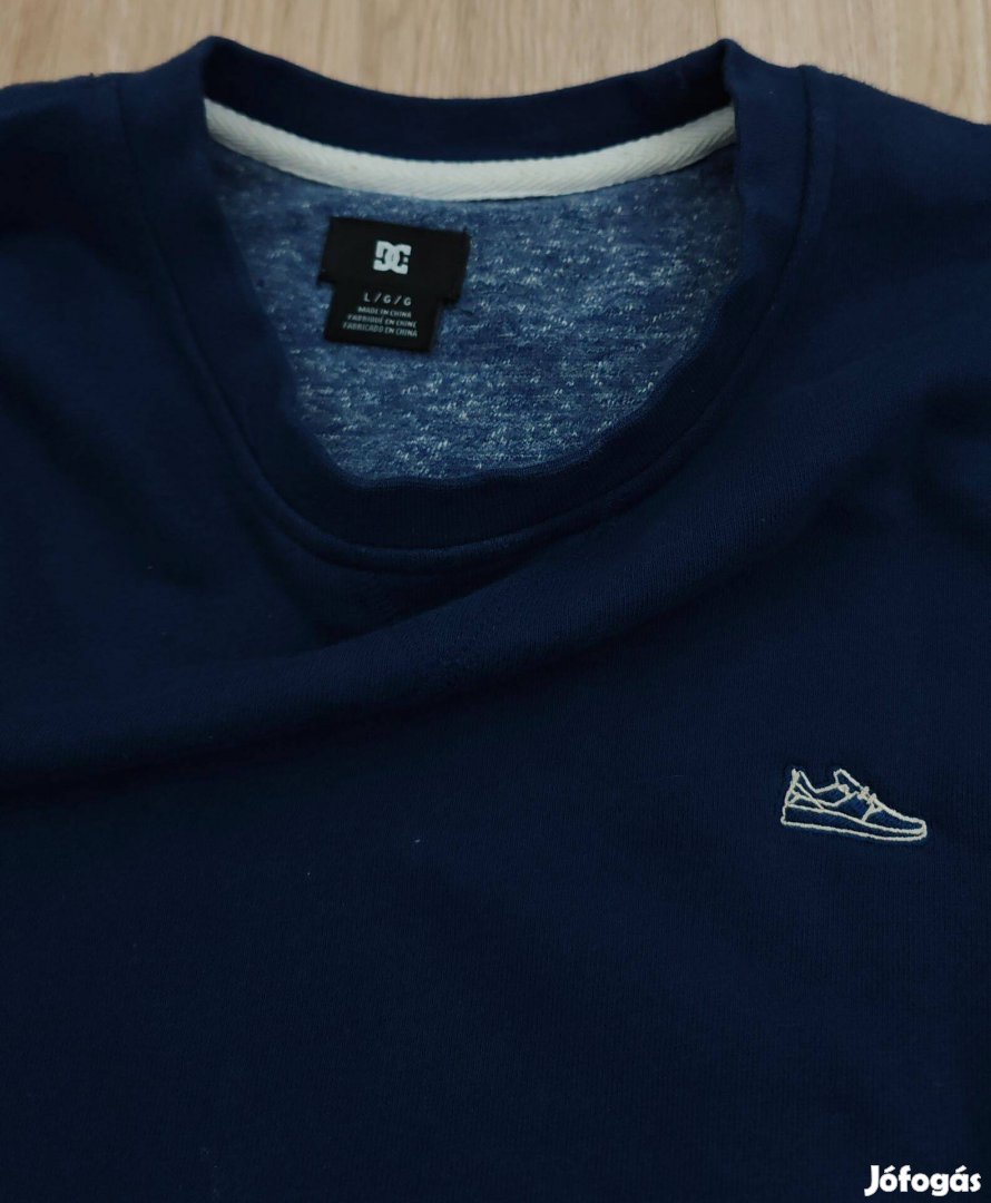 DC férfi sportos pulcsi L