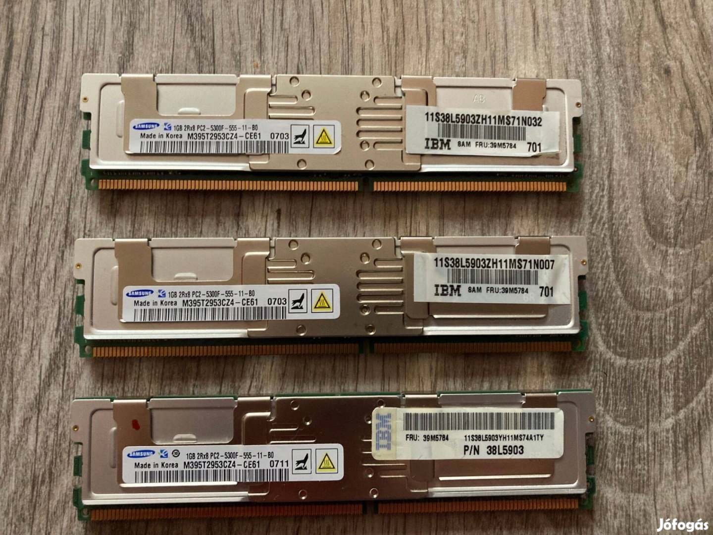 DDR2 PC2-5300F 667Mhz memória 1GB eladó