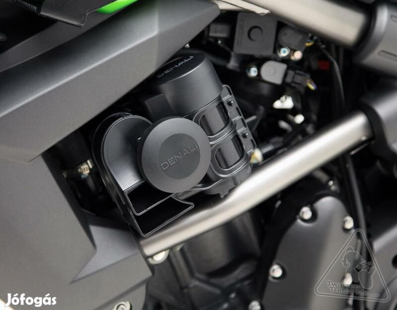 DENALI Soundbomb kürt tartó Kawasaki Versys 650-hez