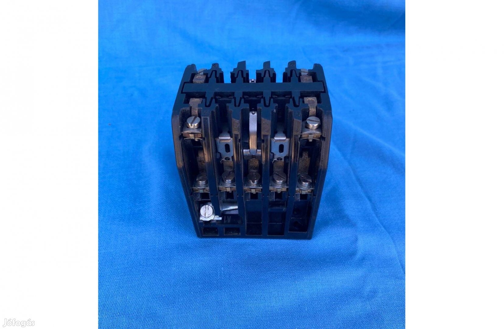 DIL 0-52 380V mágneskapcsoló 7,5kW