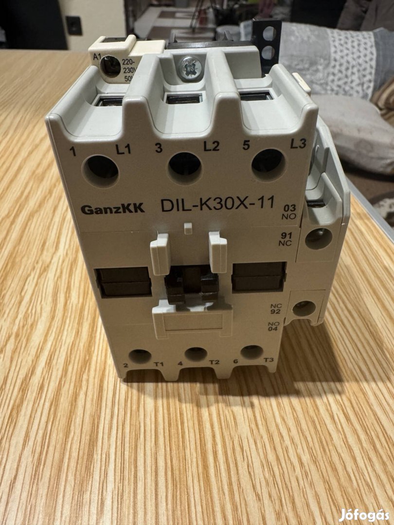 DIL-K30X-11 Mágneskapcsoló