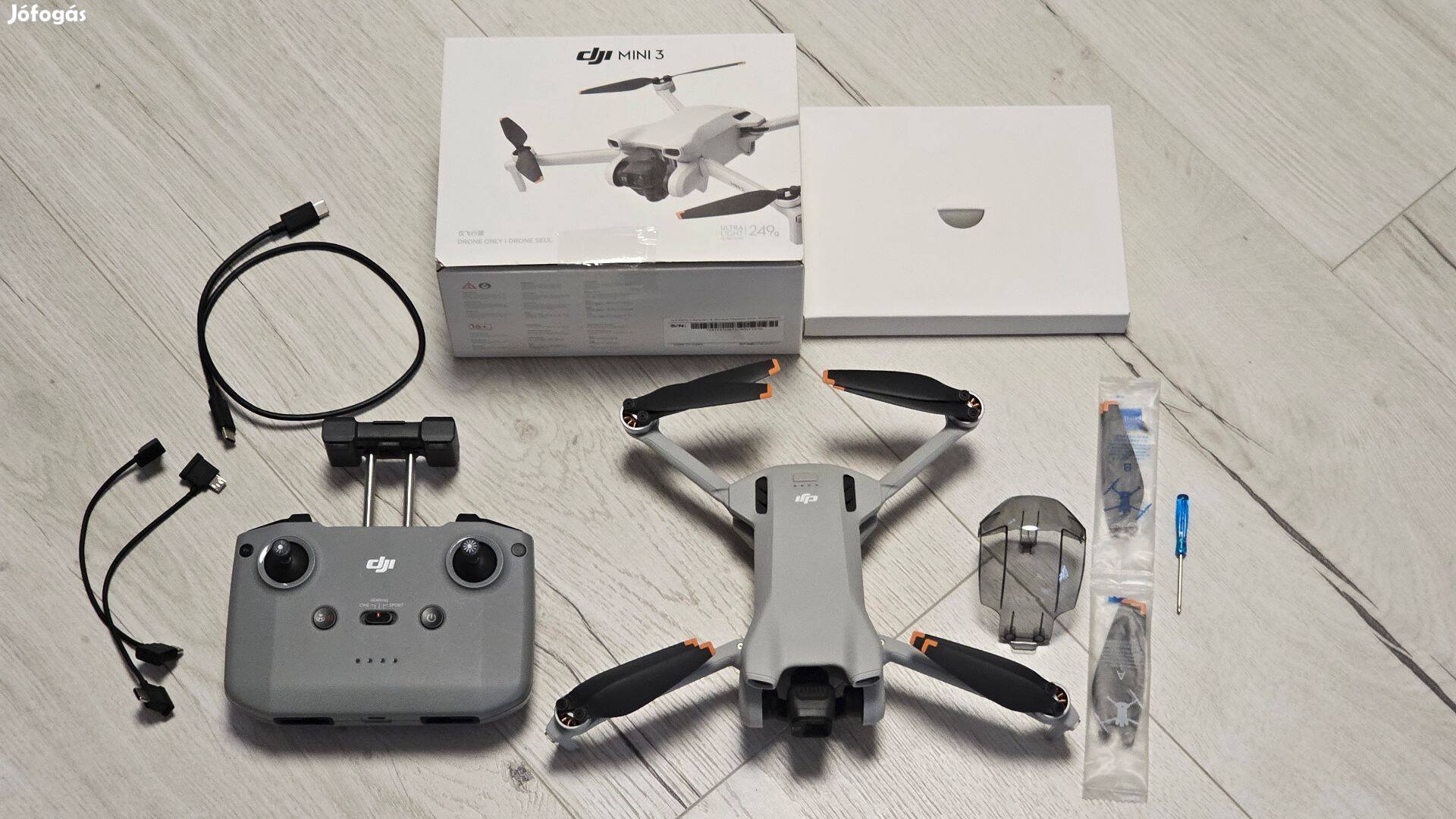 DJI Mini 3 drón szett - RCN1 rávirányító, DJI garancia