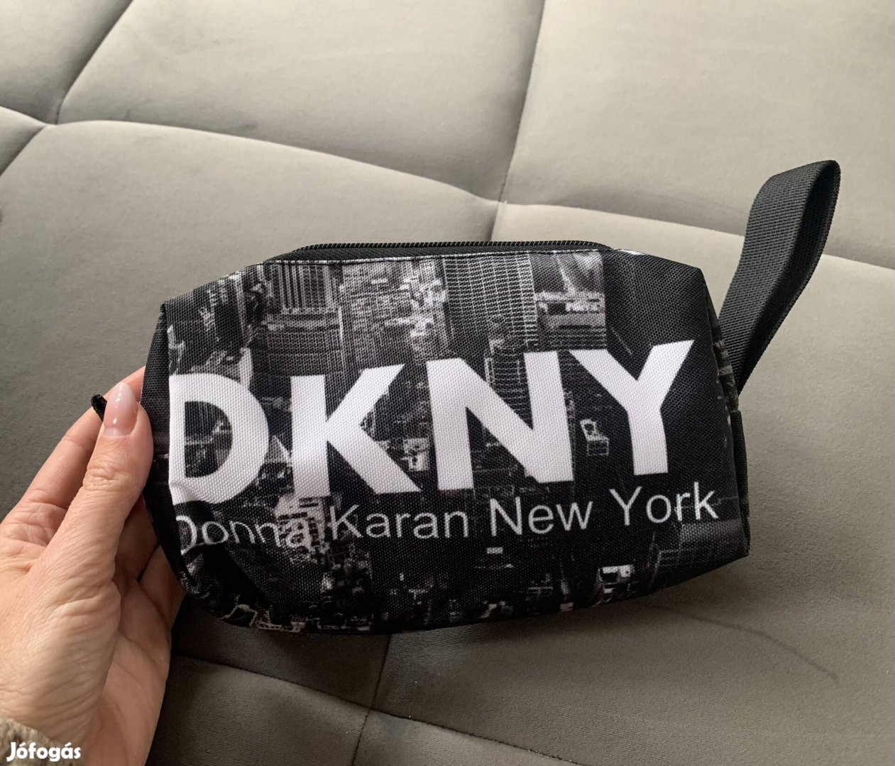 DKNY Donna Karan neszeszer/ piperetáska