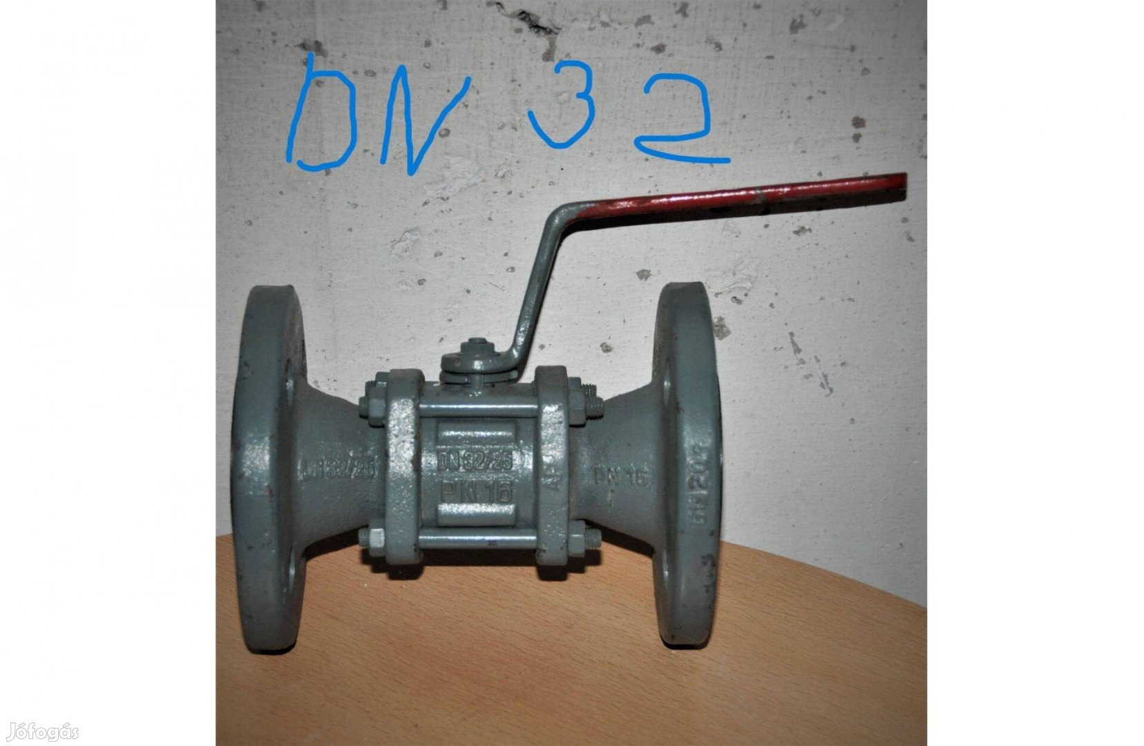 DN 32 karimás gömbcsap vízre, fűtésre, új állapot