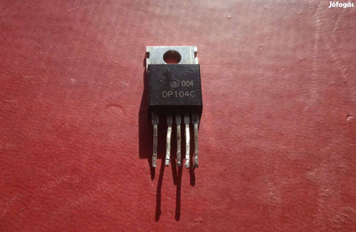 DP 104 C Monitor Power Management IC Chip