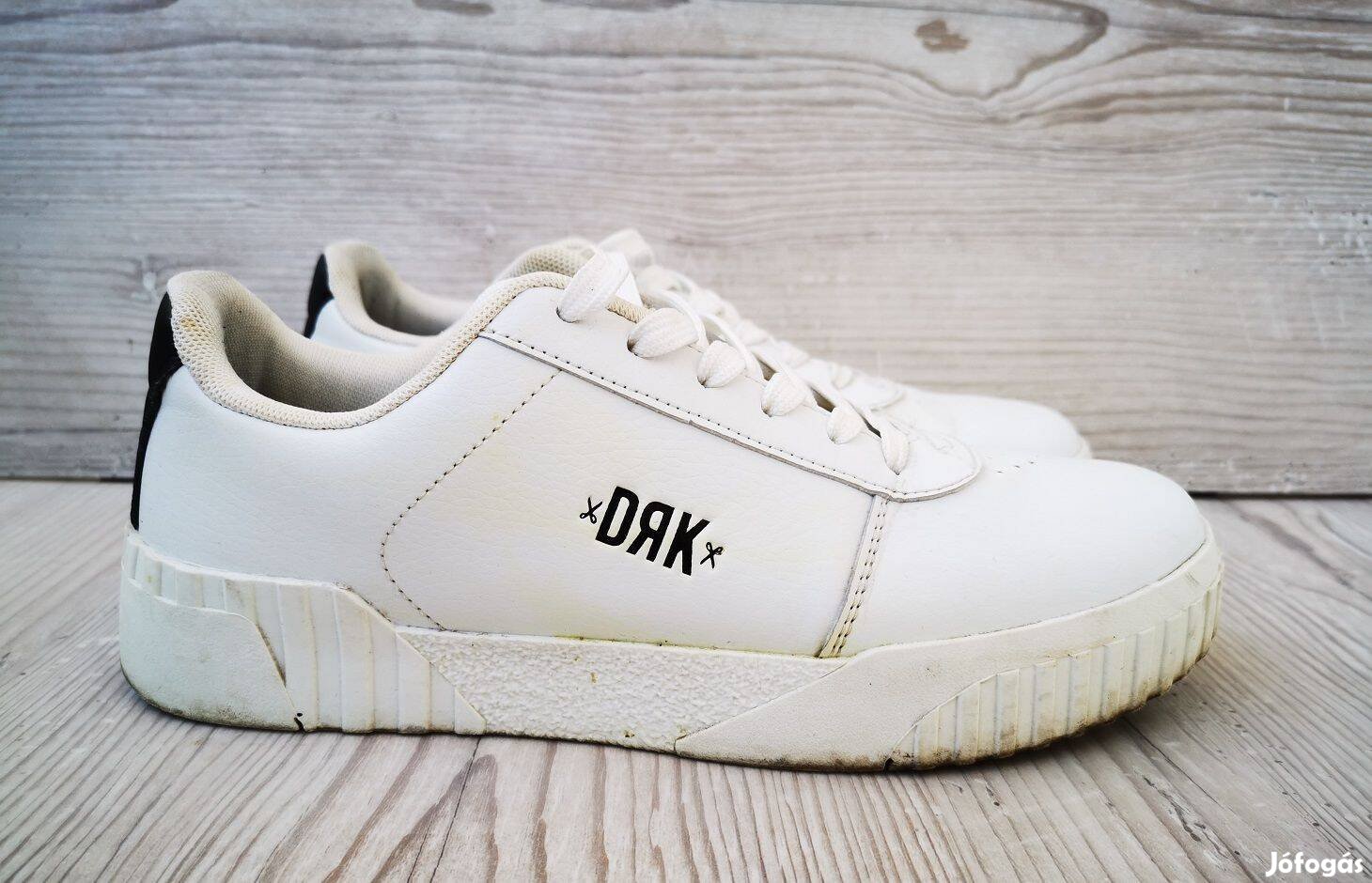 DRK Női sneaker 38-as