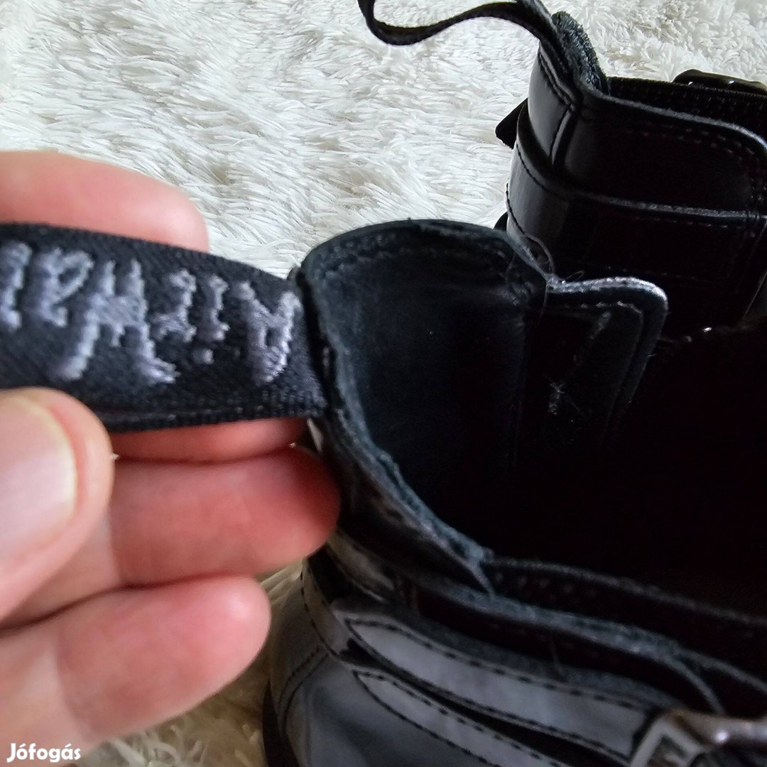 DR Martens Flora bakancs új 37 es méretü