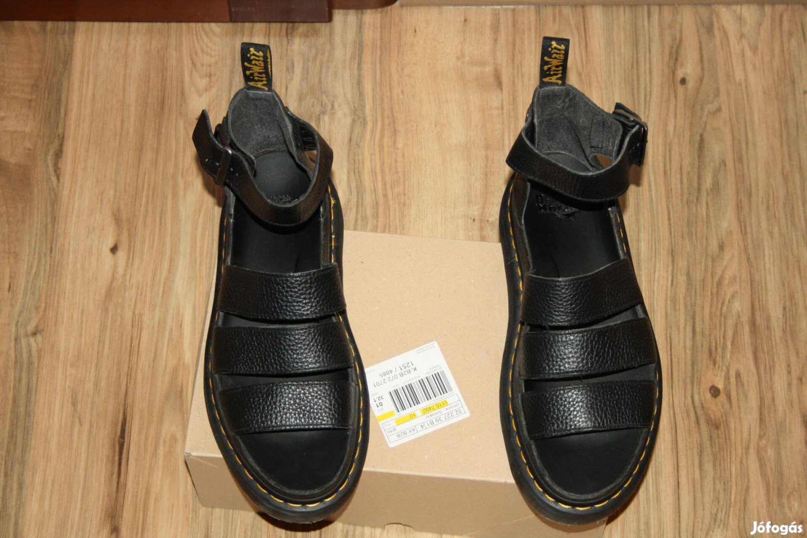 DR Martens eredeti szandál 42es új 100%bőr 27cm