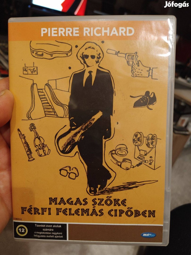 DVD - Magas szőke férfi felemás cipőben