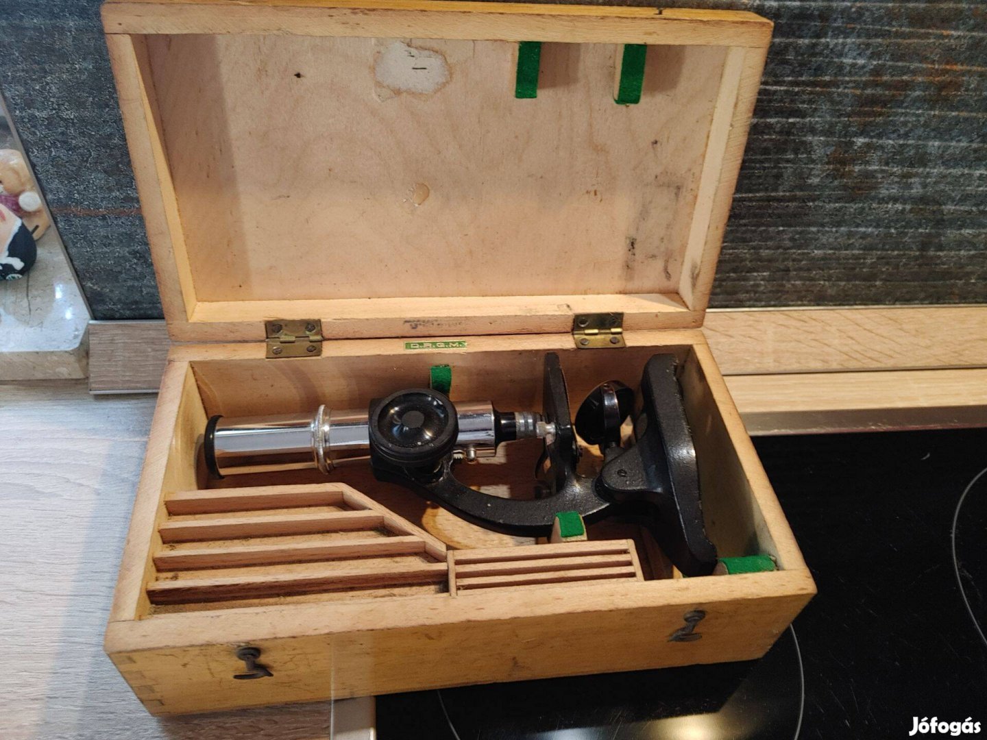 D.R.G.M mikroszkóp dobozában -antikvitás
