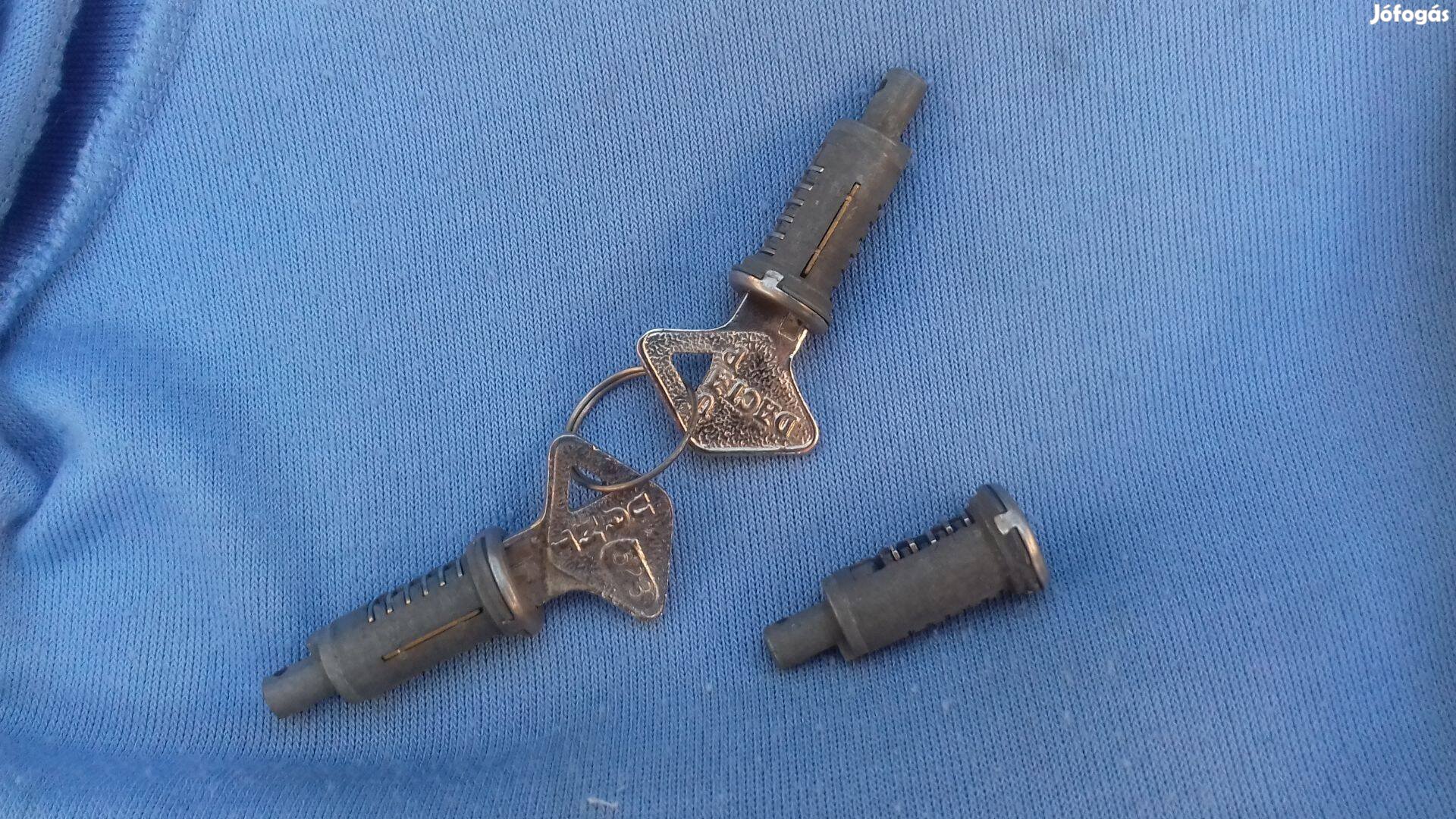 Dácia 1300 és 1310 eredeti gyári új dúgózár eredeti kulcsokkal