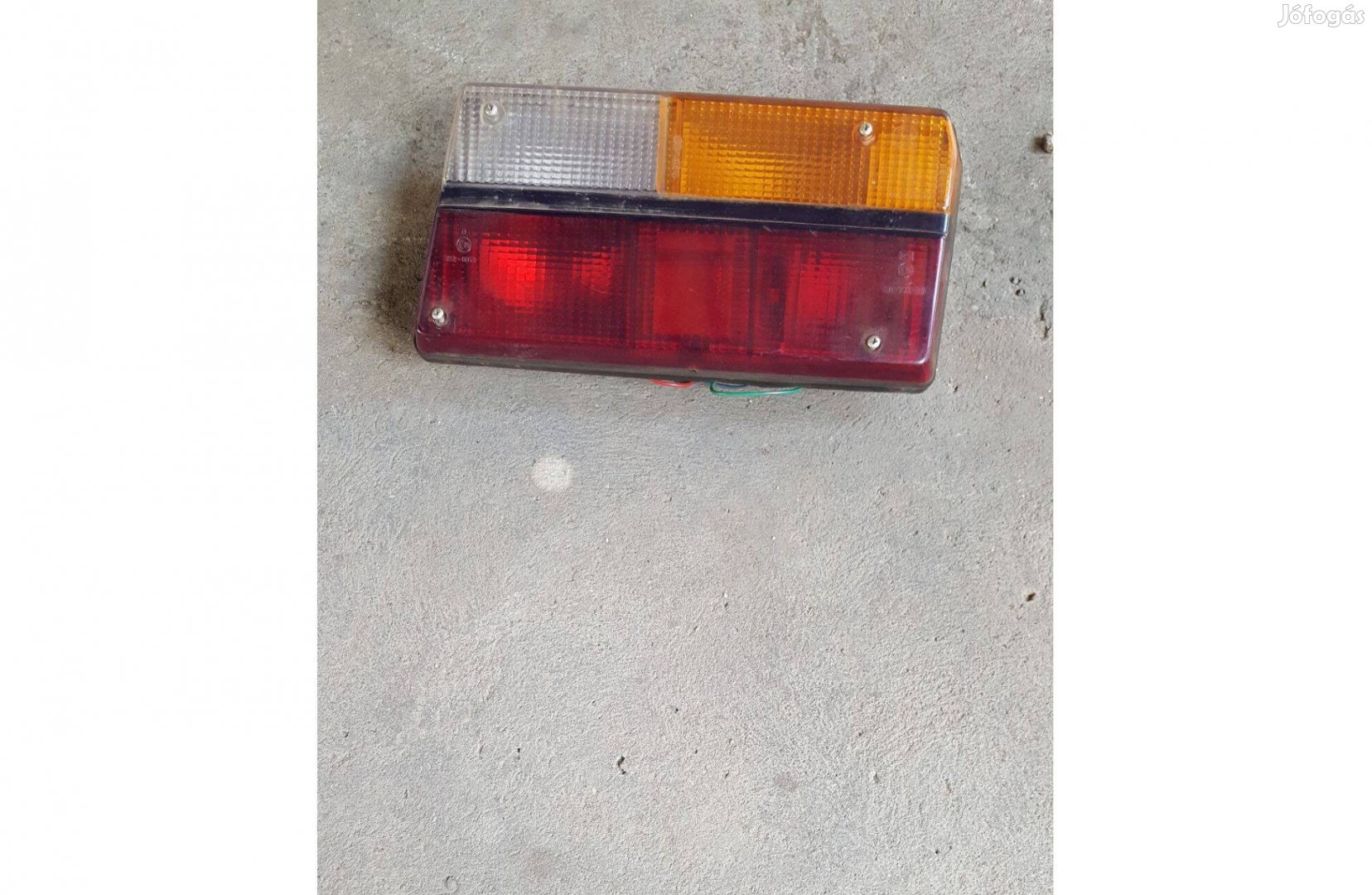 Dacia 1310 Hátsó Lámpa új