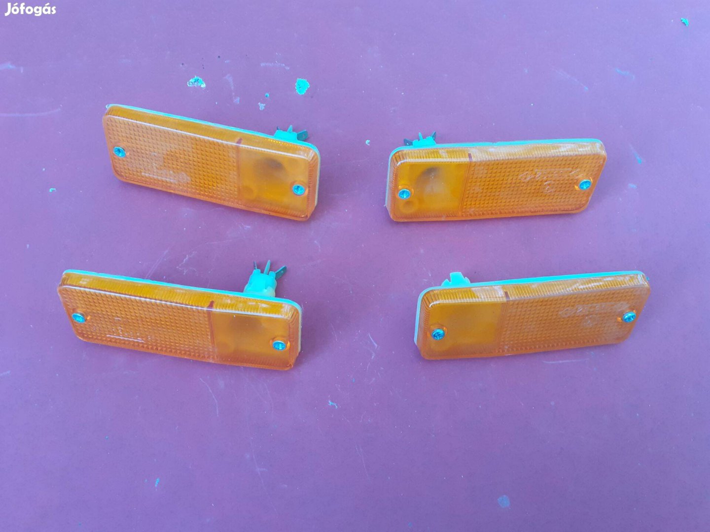 Dacia 1310 oldalsó helyzetjelző