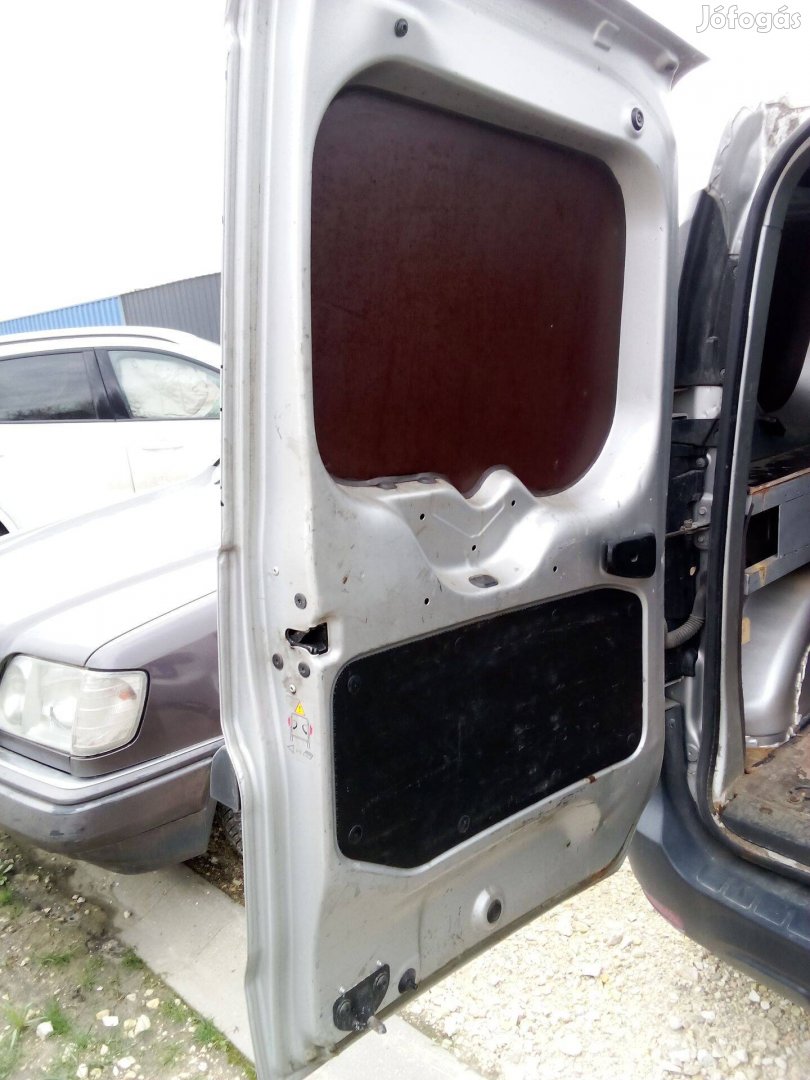 Dacia Dokker hátsó ajtó pár