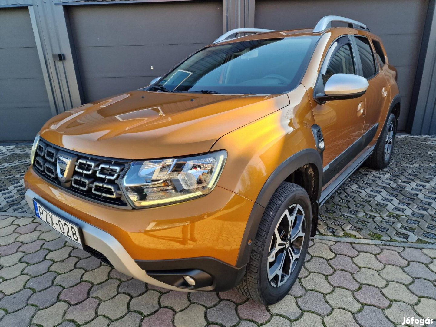Dacia Duster 1.6 SCe Essential Vonohorog. Kromt...