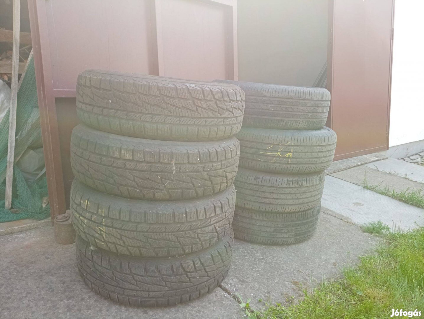 Dacia Duster II.215/65 R16 téli+nyári gumi garnitúra egyben eladó!