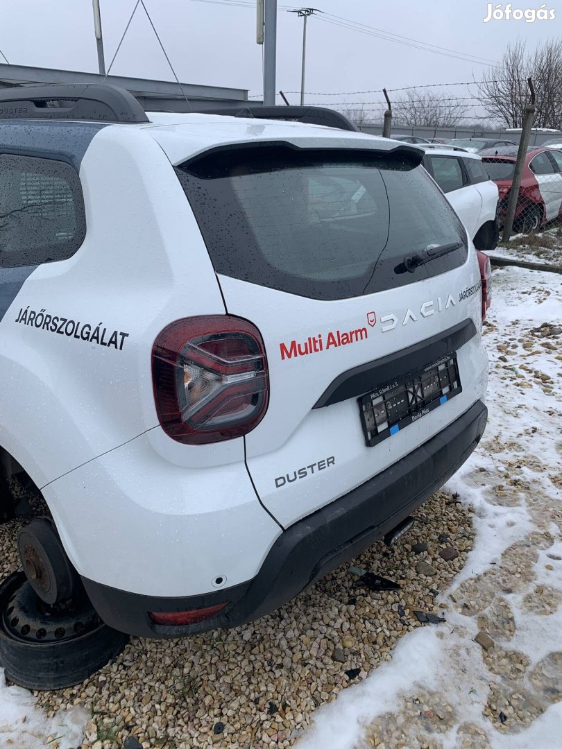 Dacia Duster II 2 ajtó sárvédő lámpa küszöb csomagtérajtó
