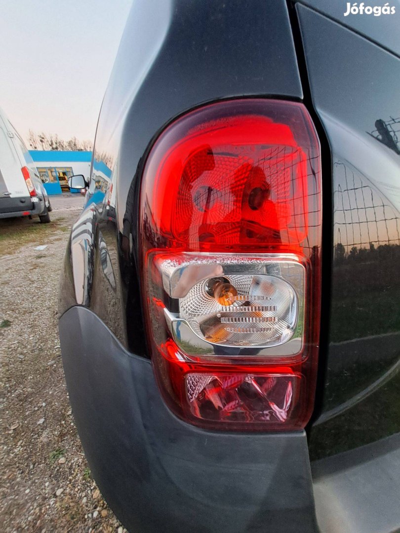 Dacia Duster I. 2015 Facelift1.5 Dci diesel 66kW, bal hátsó lámpa