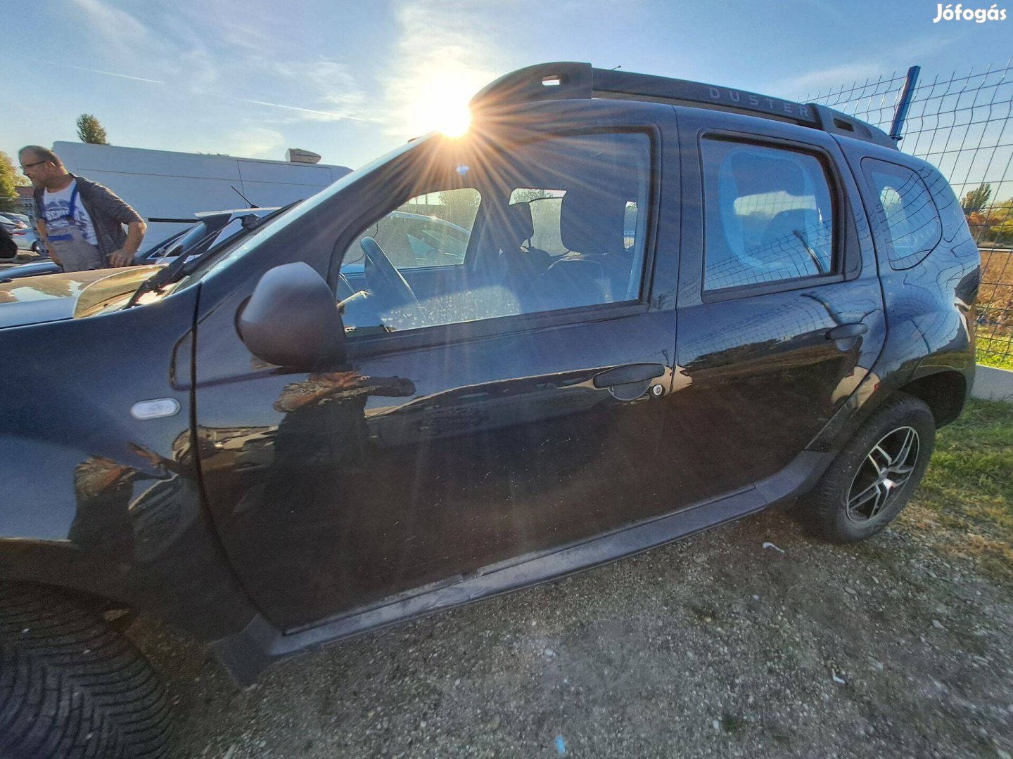 Dacia Duster I. Facelift 2015 1.5 Dci diesel bontásra, csomagtartó sín