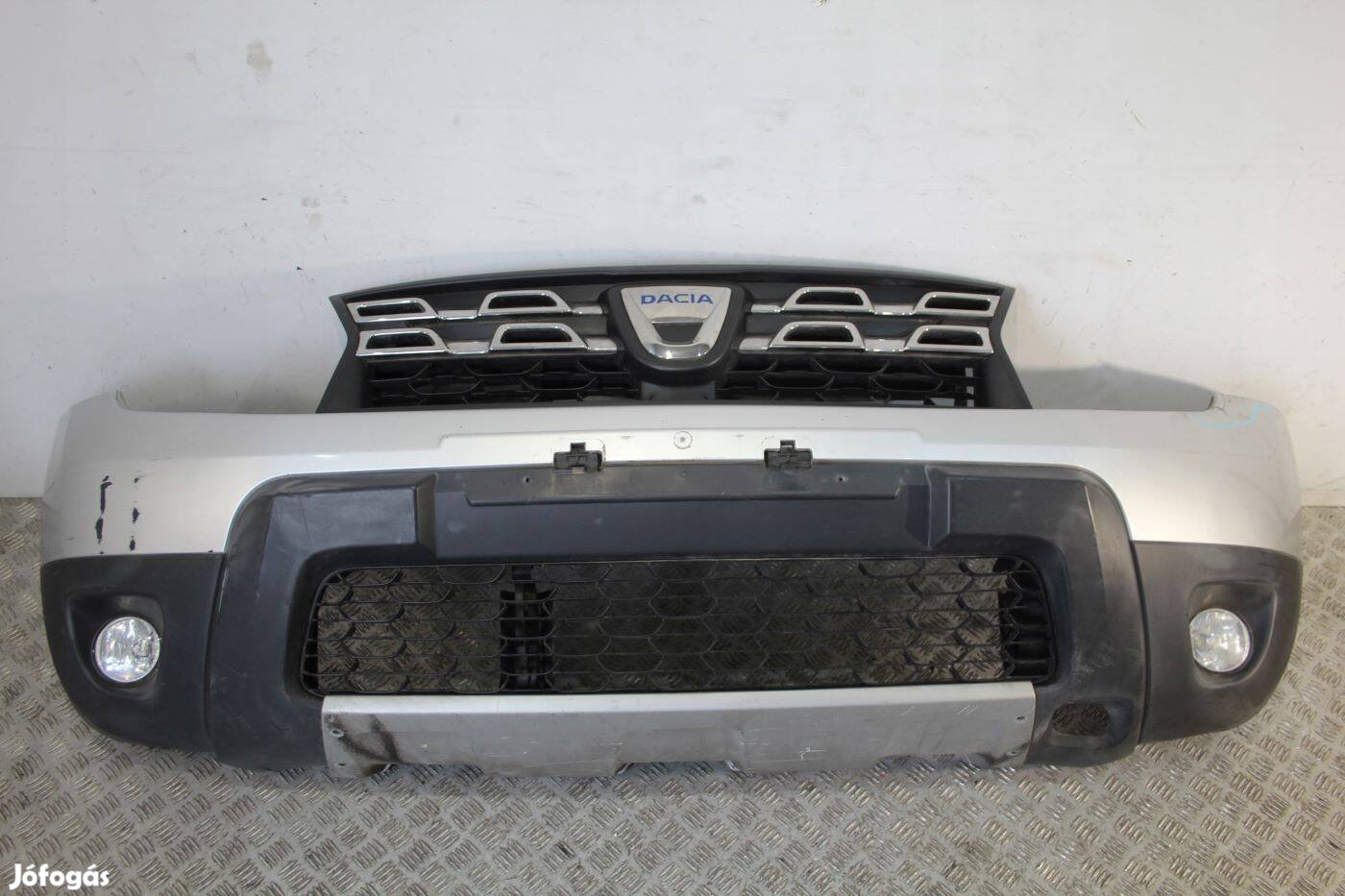 Dacia Duster faceliftes első lökhárító