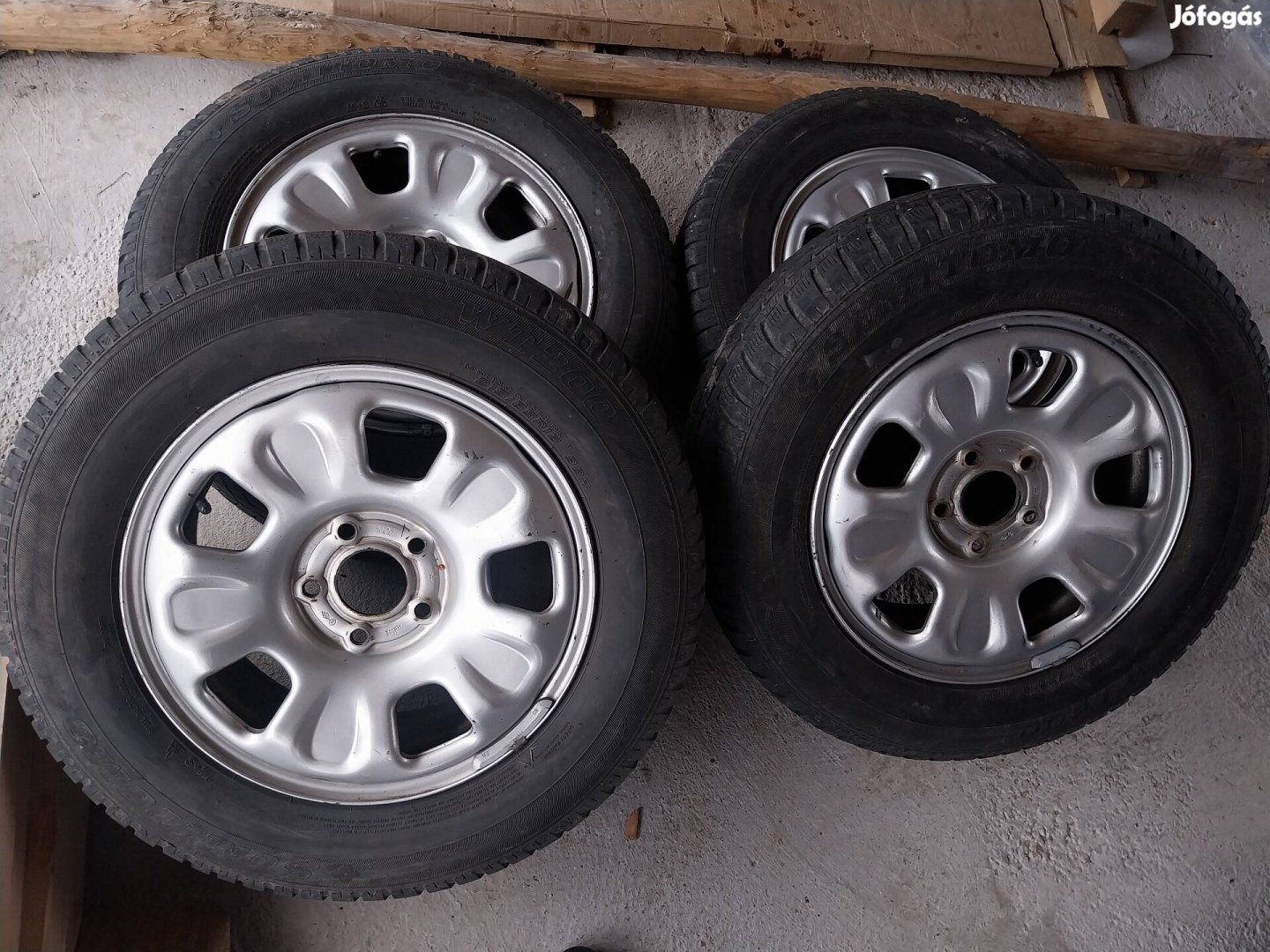 Dacia Duster felni acélfelni 16" 5x114.3