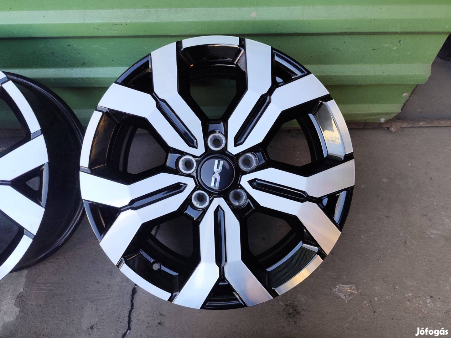 Dacia Duster gyári alufelni 5x114,3 17"