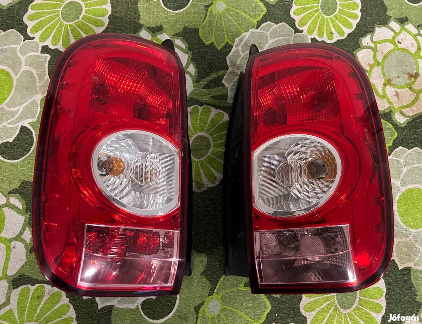 Dacia Duster hatsó lámpák