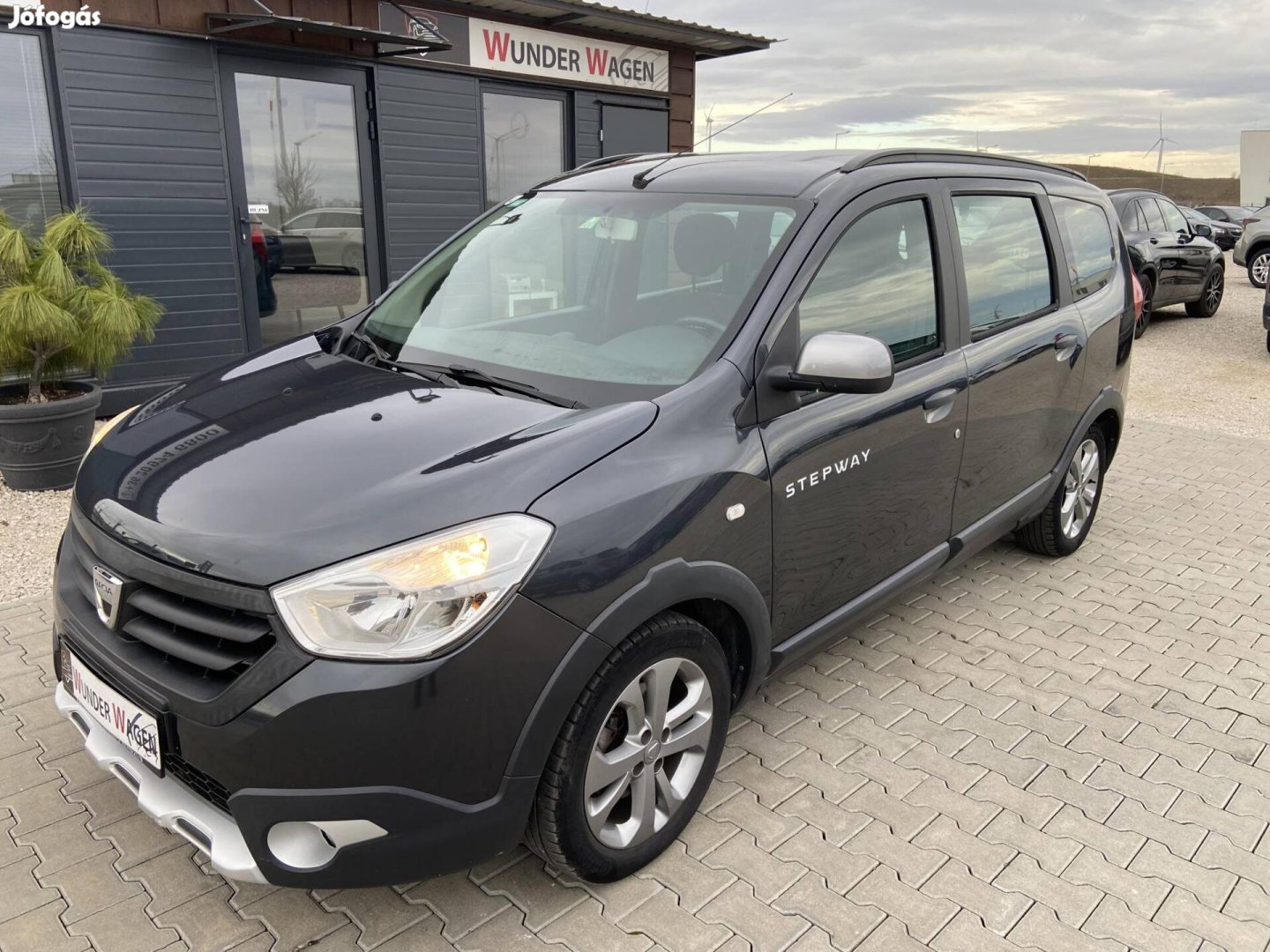 Dacia Lodgy 1.2 TCe Celebration EURO6 Stepway.N...