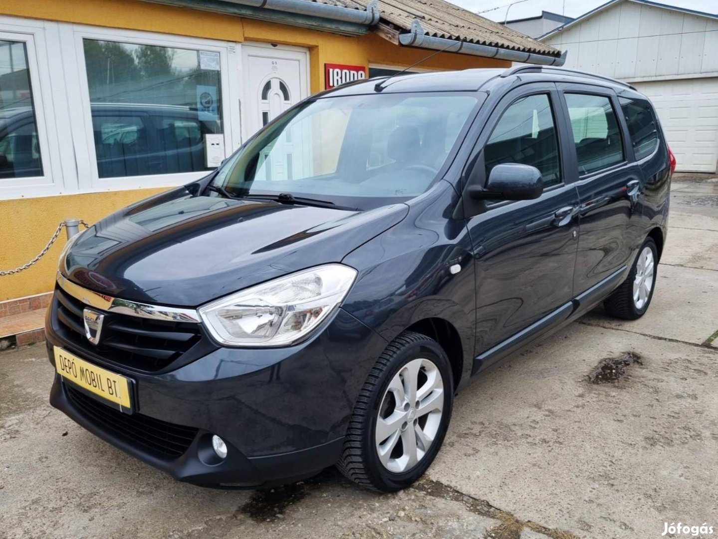 Dacia Lodgy 1.2 TCe Exception (7 személyes ) Navi