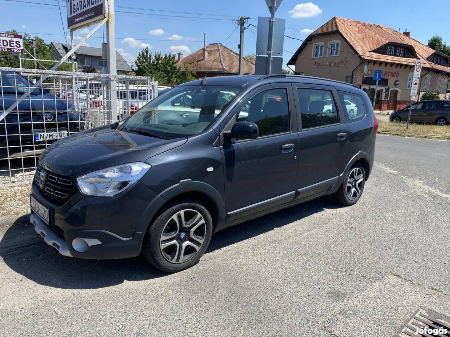 Dacia Lodgy 1.5 Blue dCi Stepway (7 személyes )...