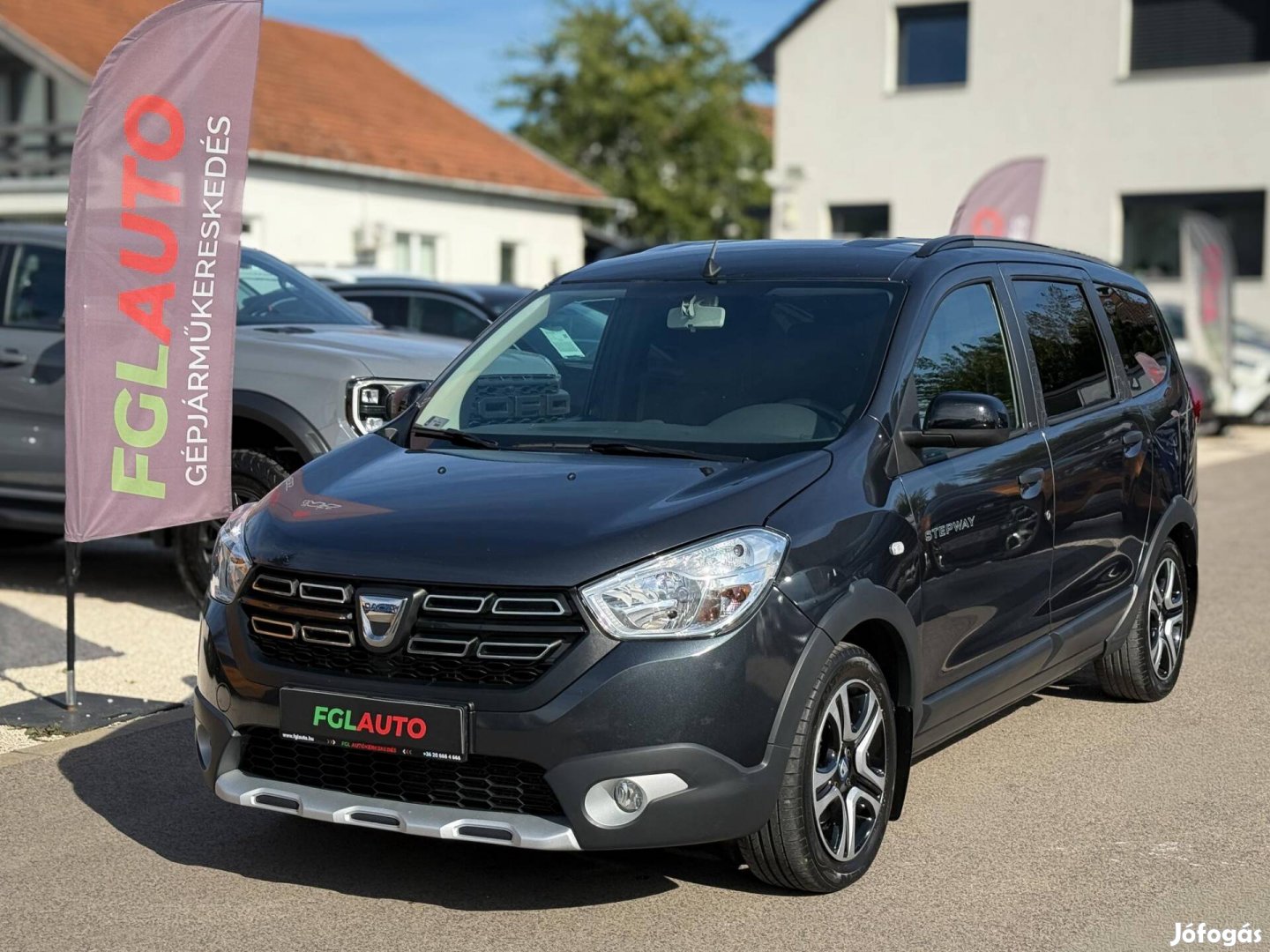 Dacia Lodgy 1.5 Blue dCi Stepway (7 személyes )...