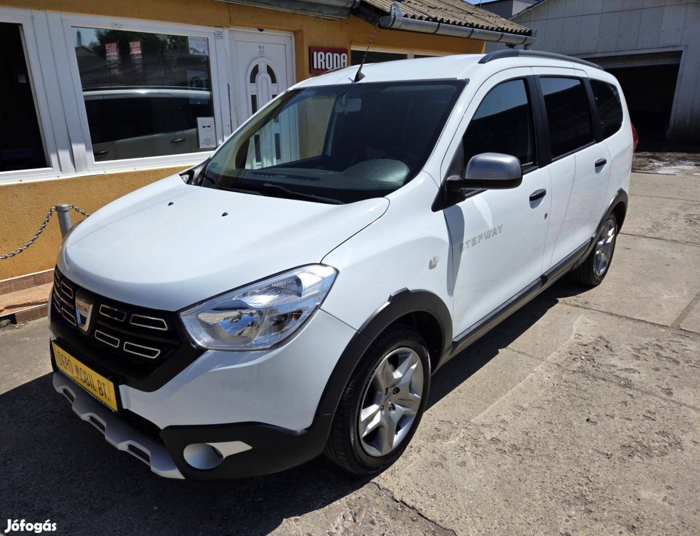 Dacia Lodgy 1.5 Blue dCi Stepway (7 személyes )...