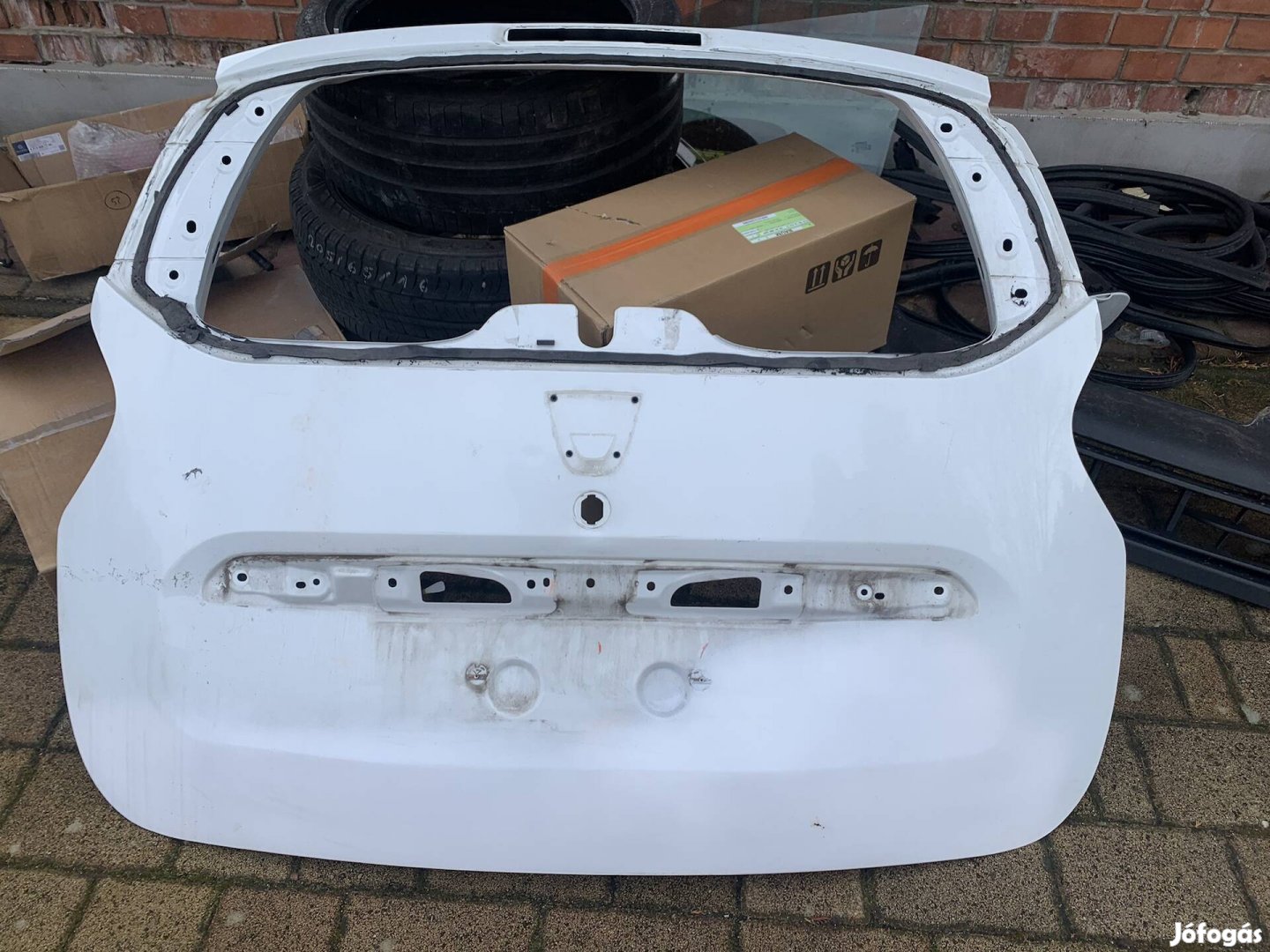 Dacia Lodgy bontott jármű sárvédő ajtó