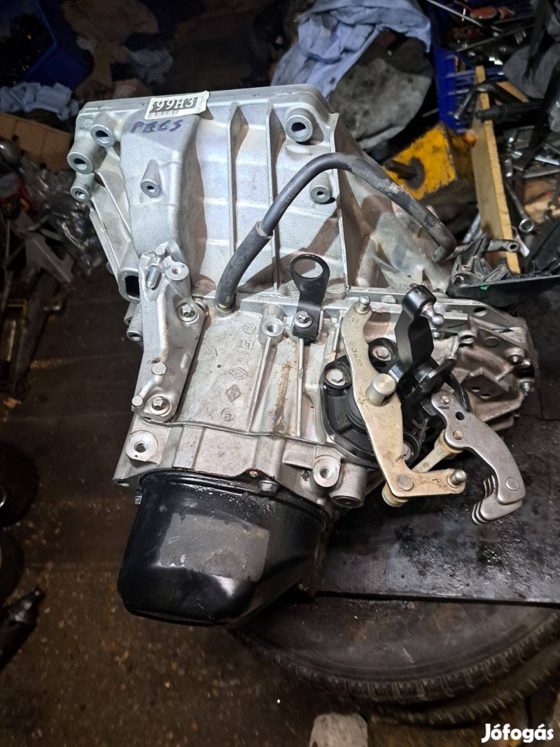 Dacia Logan 0,9 TCE váltó JH3 399