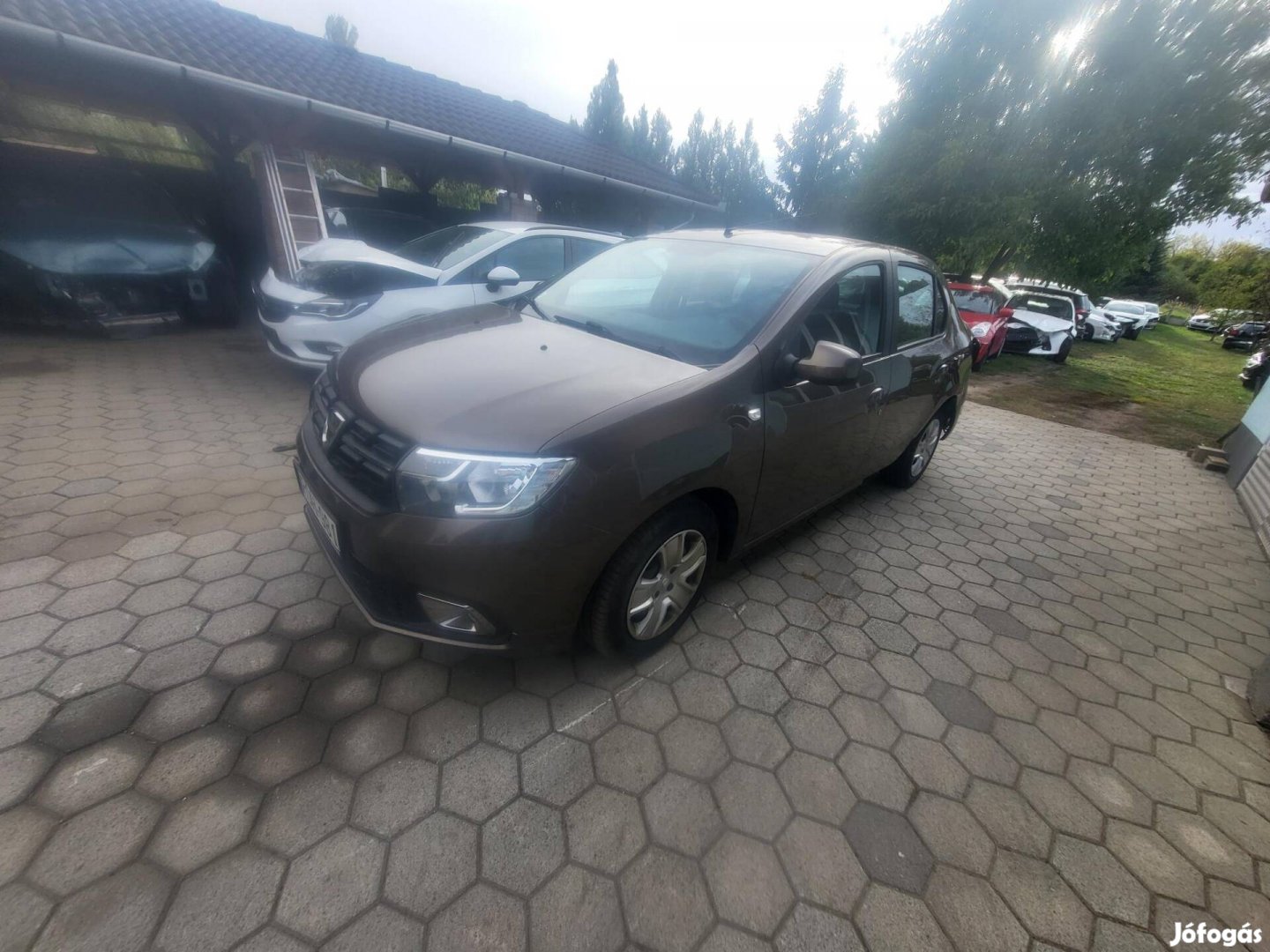 Dacia Logan 1.0 SCe Arctic Indul!Üzem és járóké...