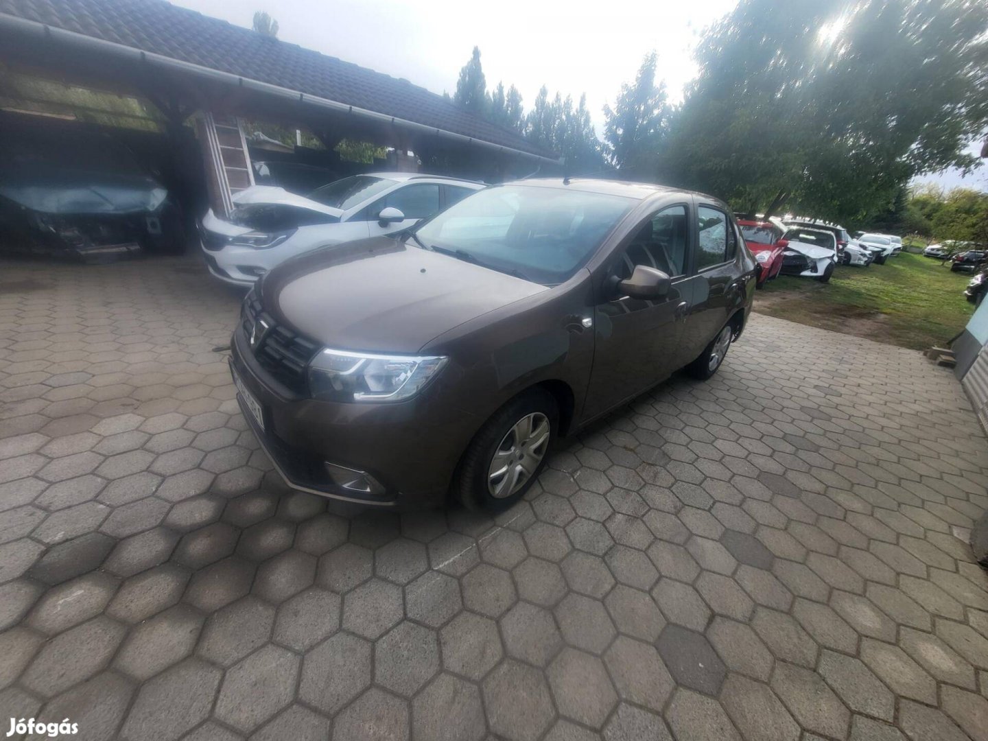 Dacia Logan 1.0 SCe Arctic Indul!Üzem és járóké...