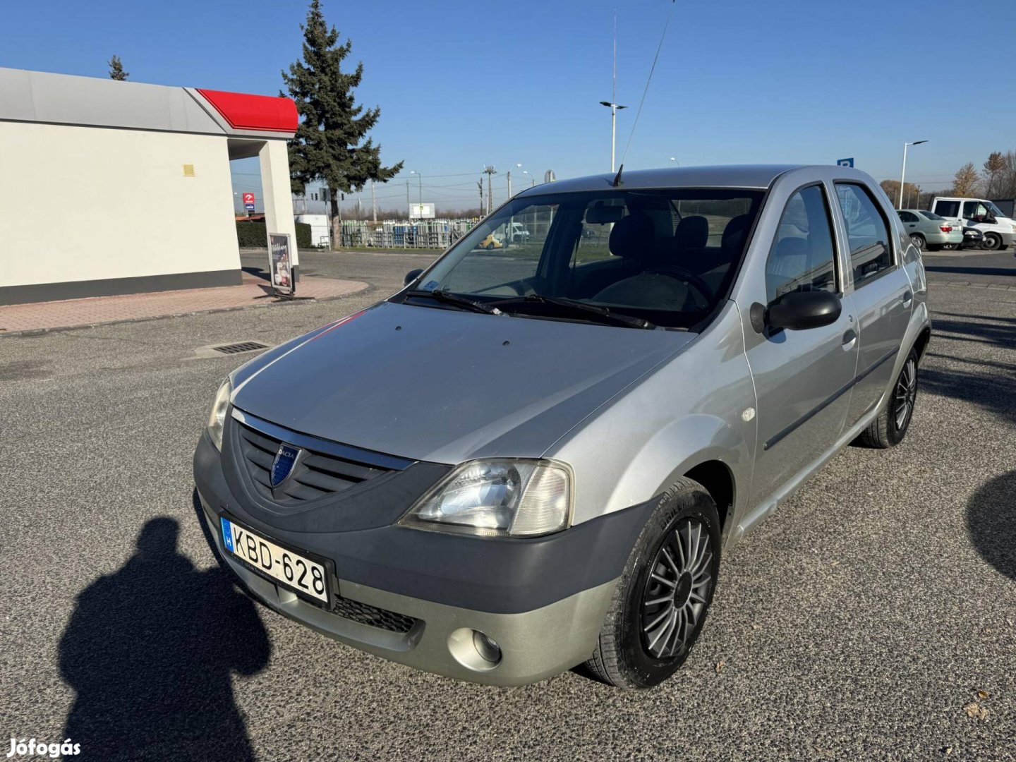 Dacia Logan 1.4 Ambiance vonóhorog. kevés km