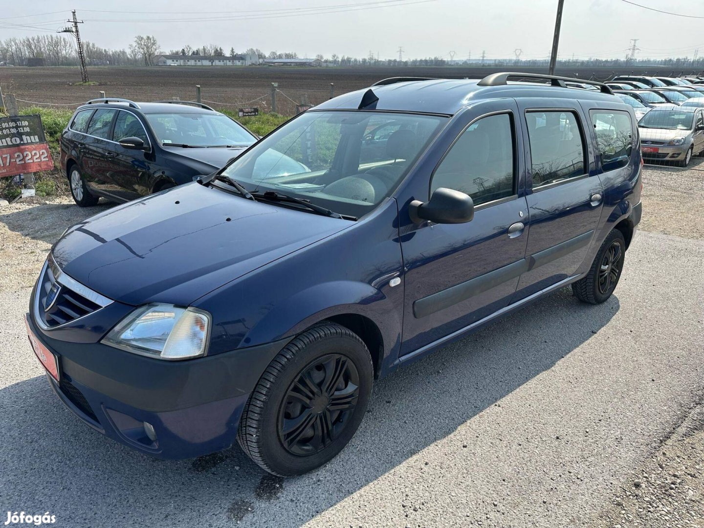 Dacia Logan MCV 1.6 16V Laureate (7 személyes )...