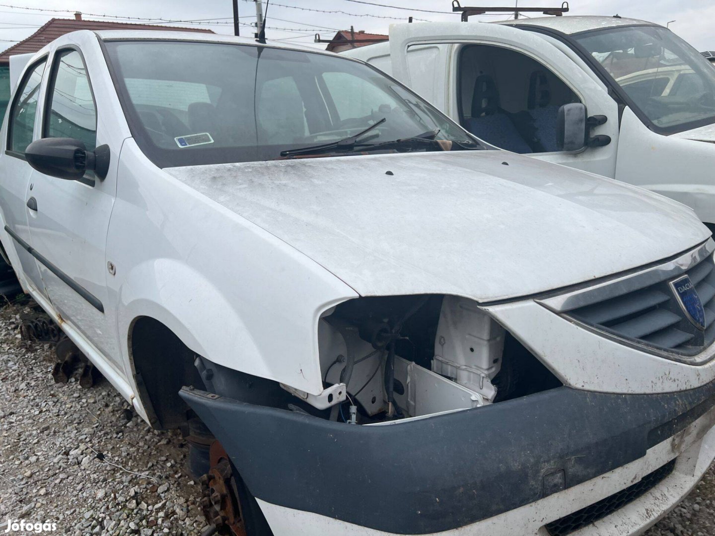 Dacia Logan alkatrészek eladó