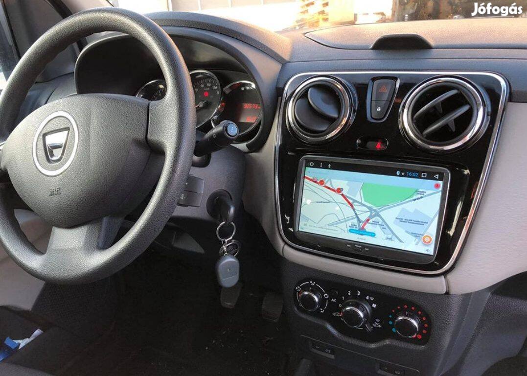 Dacia Multimédia Carplay Radió GPS Fejegység Tolatókamerával!