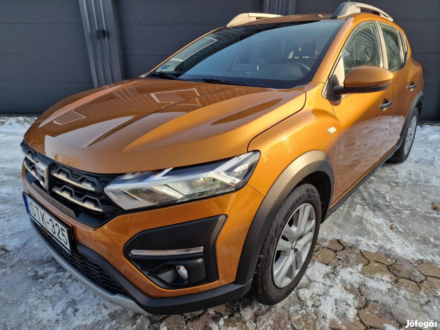 Dacia Sandero 0.9 TCe Stepway Gyönyörű Narancsb