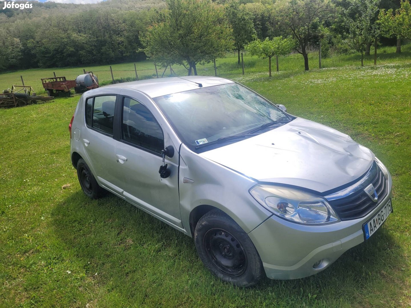 Dacia Sandero 1.4 Benzines 2008 év sérült !